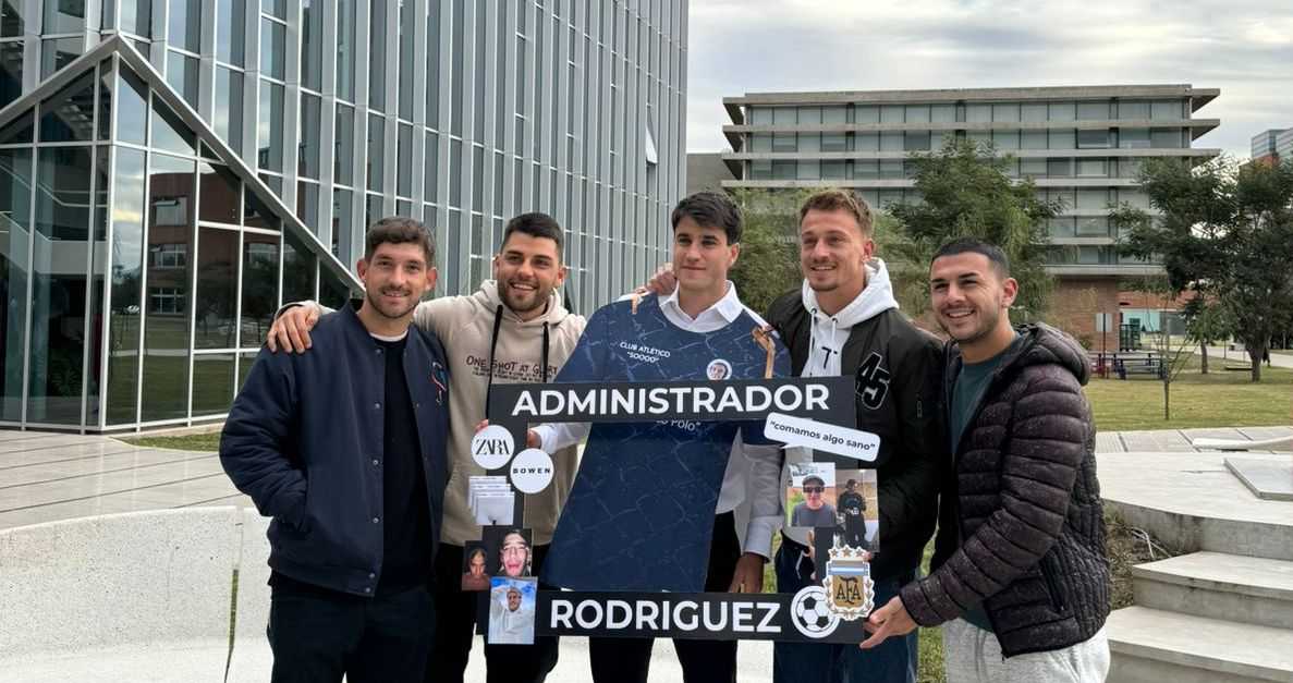 Gregorio Rodríguez se recibió en Siglo 21